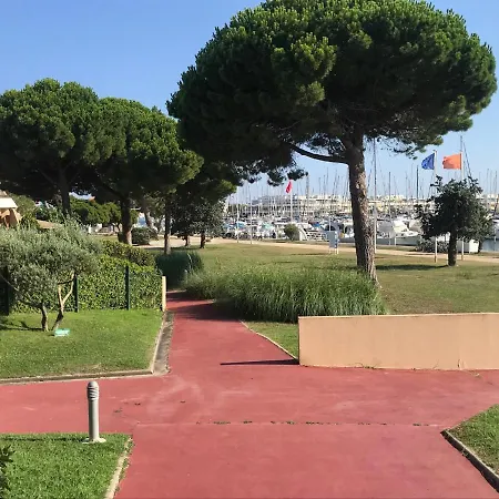 アパート Sol-y-days Escale Port, Agreable Au Rdc, Avec Piscine Entre La Nord Et Port Camargue *